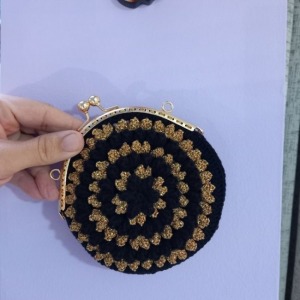 Gold Detaylı Siyah Yuvarlak Cüzdan